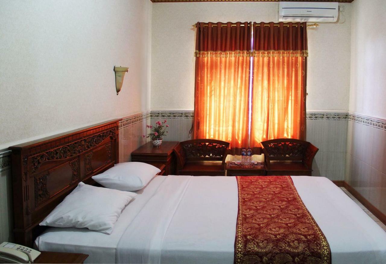 Hotel Wiwi Perkasa 2 Indramayu ภายนอก รูปภาพ