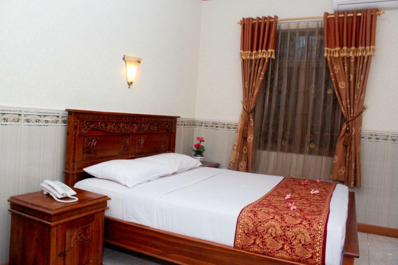 Hotel Wiwi Perkasa 2 Indramayu ภายนอก รูปภาพ